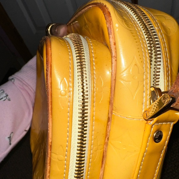 Vintage Crossbody, Louis Vuitton - Picture 14 of 16